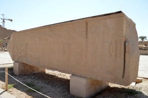 Fallen Queen Hatshepsut Obelisk 3